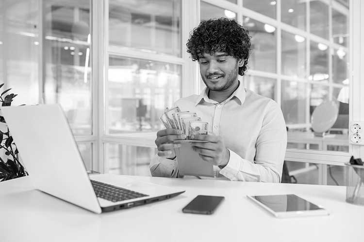 Statutory bonus in India